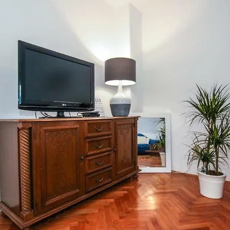 Apartment Apartman Mila