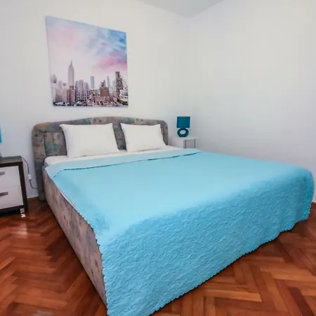 Daire Apartman Mila *